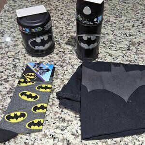 Batman T Shirt (Large) and Socks Bundle Deal